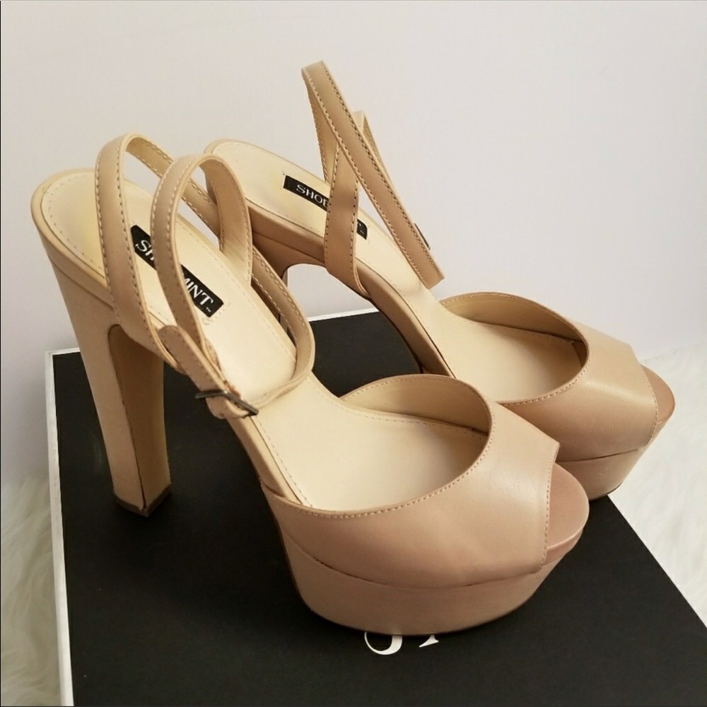 New - Shoemint “Bianca” platform Sandals